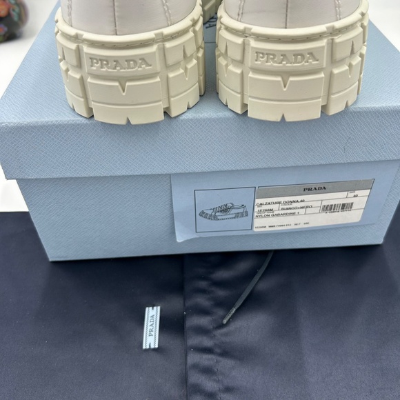 Women’s Prada double wheel chunky low top sneakers size 40 made in Italy - Picture 6 of 11